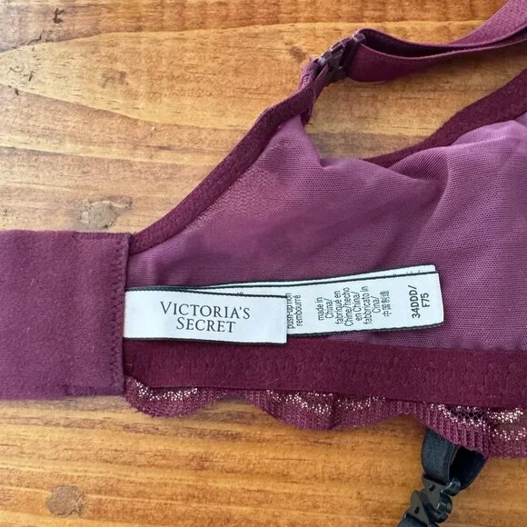 Victoria's Secret Bras 34DDD (Tried on) - Picture 5 of 6